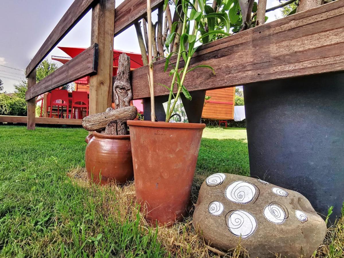 La Roulotte Du Cagire - 4 Pers - Pyrenees Guest House Villeneuve-de-Riviere ภายนอก รูปภาพ