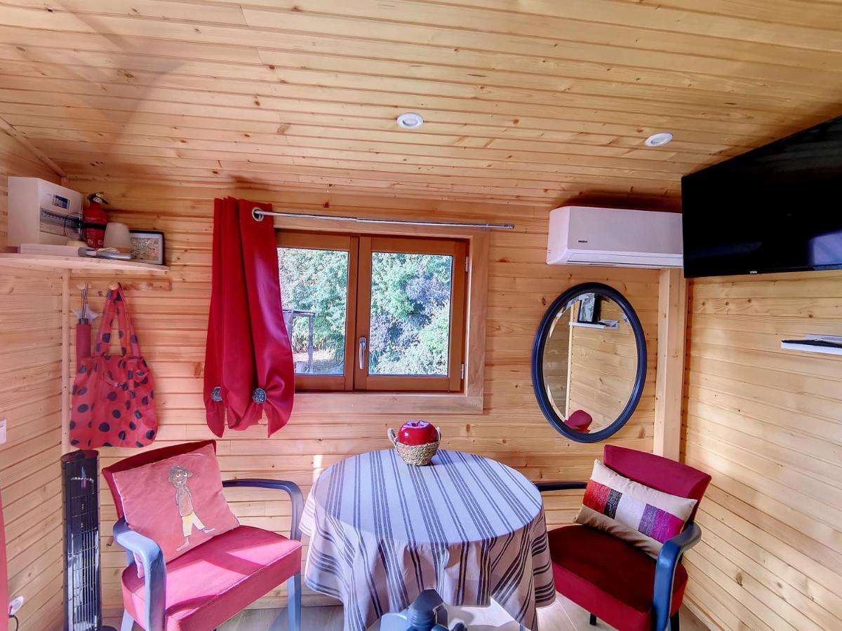 La Roulotte Du Cagire - 4 Pers - Pyrenees Guest House Villeneuve-de-Riviere ภายนอก รูปภาพ